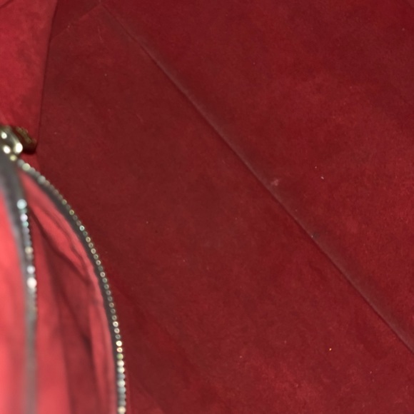 Louis Vuitton Hampstead *Additional Pics* - Picture 7 of 8